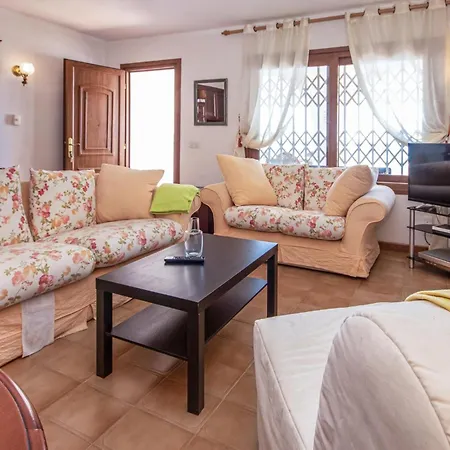 2 Bedroom In * Fuengirola